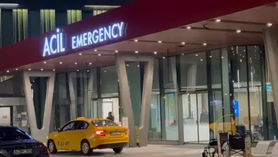 Özel okuldaki öğle yemeği hastanelik etti: 102 öğrenci zehirlendi