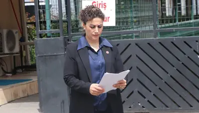 Muhtarın adına sahte hesap açıp mahalleliyi dolandırdılar