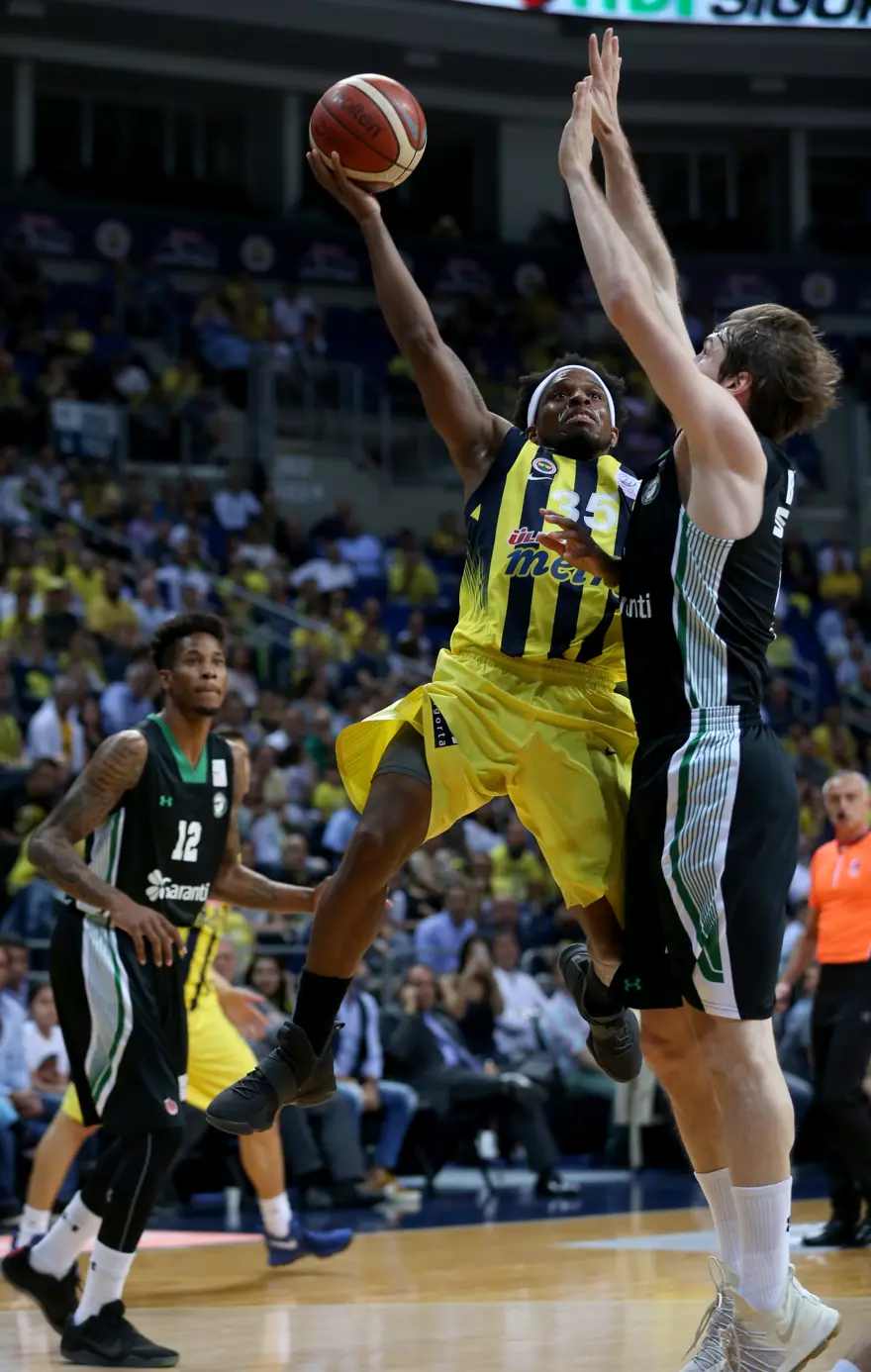 Fenerbahçe seride 2-0 öne geçti 1