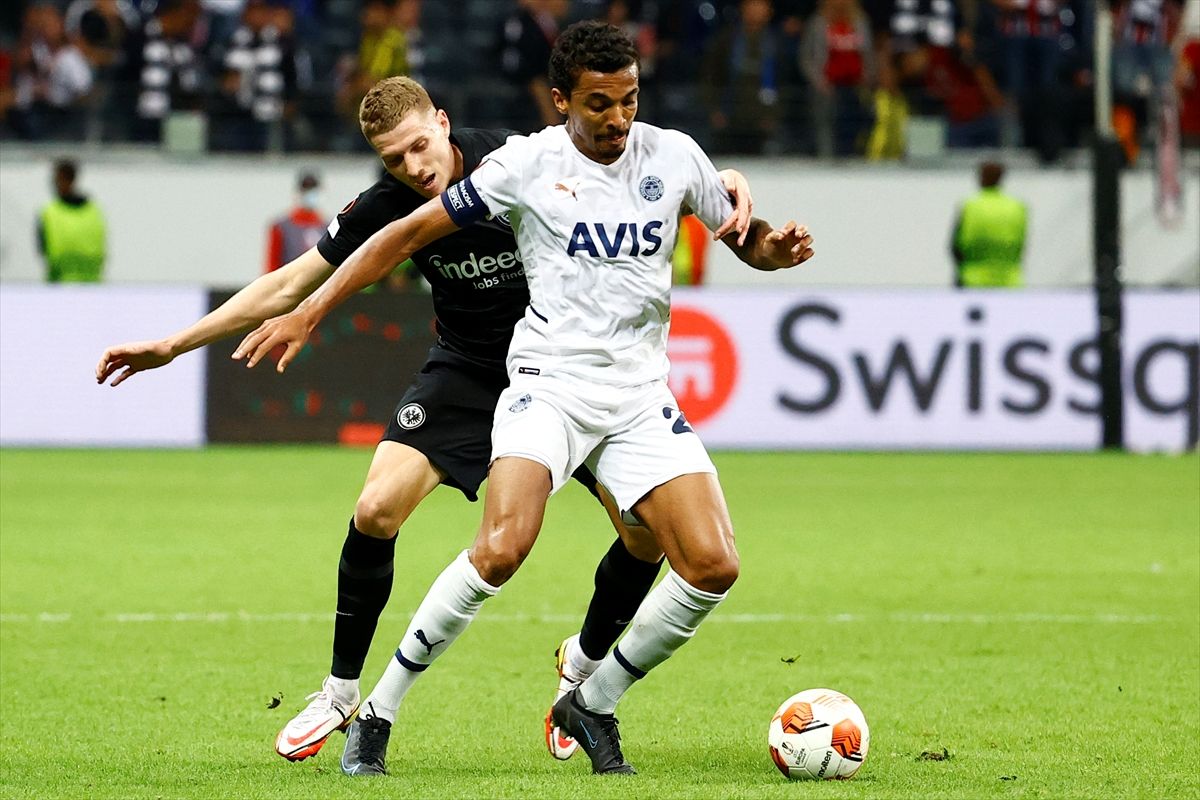 Avrupa Ligi: Fenerbahçe Almanya'dan puanla dönüyor (Eintracht Frankfurt-Fenerbahçe maç sonucu)