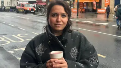 Londra'da kahvesini rögara döken Türk tartışma konusu oldu: Önce ceza verildi, sonra geri çekildi