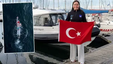10 saat 48 saniyede aralıksız 42 bin kulaç: Milli yüzücü Bengisu Avcı rekora imza attı!