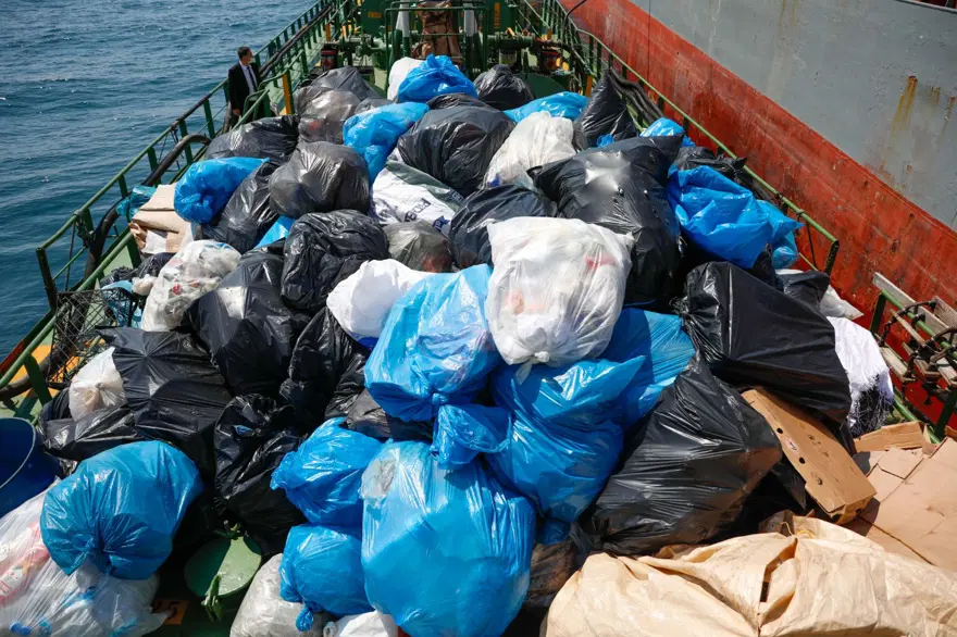 İstanbul Boğazı'na atık döken gemilere ceza 8