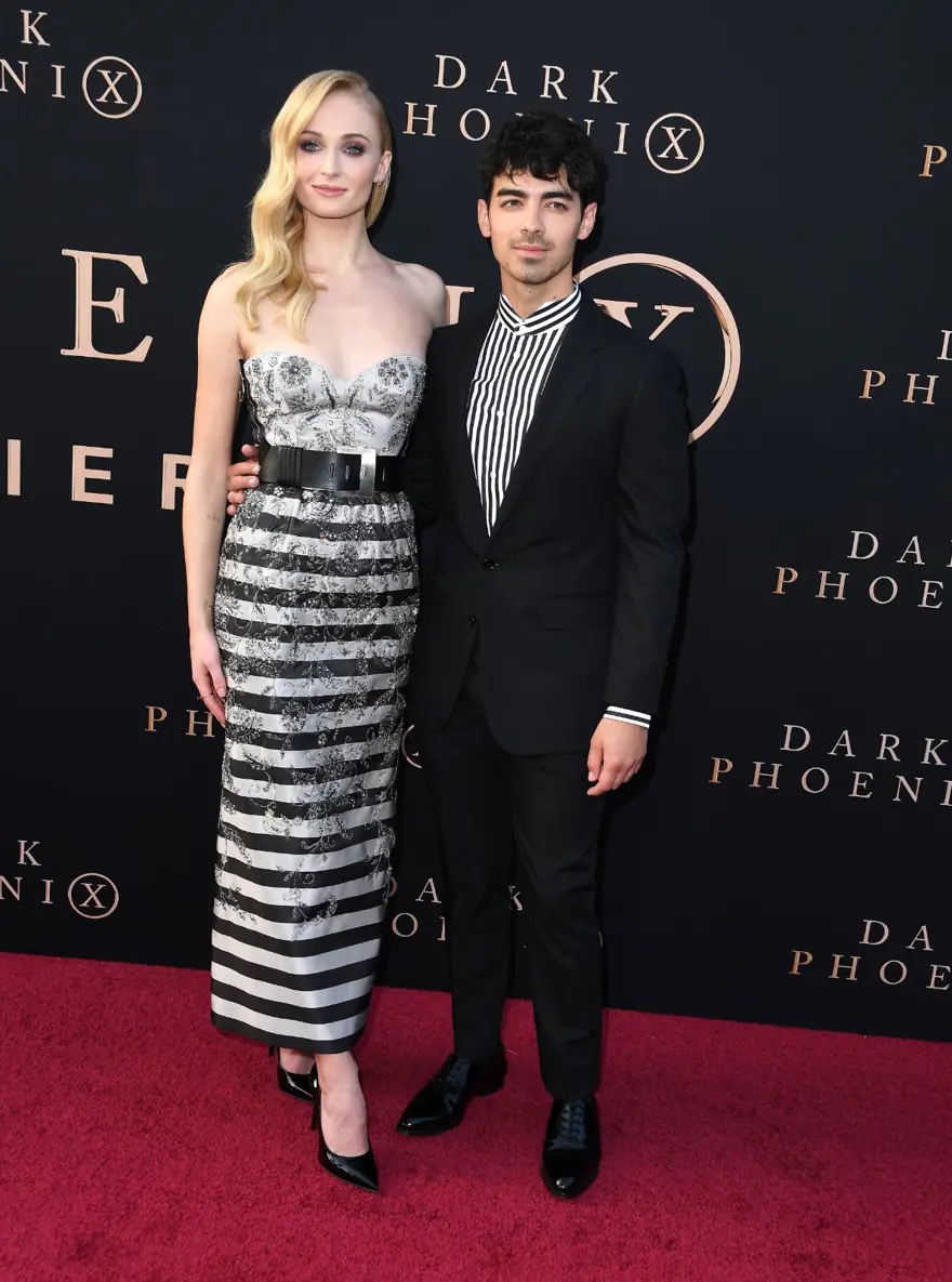 Sophie Turner ve Joe Jonas ikinci düğünü yaptı 19