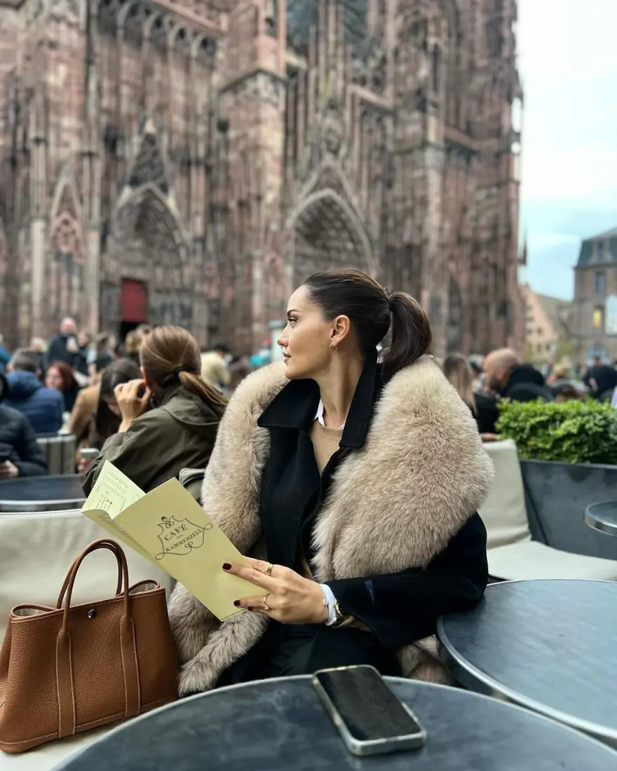 Fahriye Evcen'in Strazburg pozları gündem oldu 2