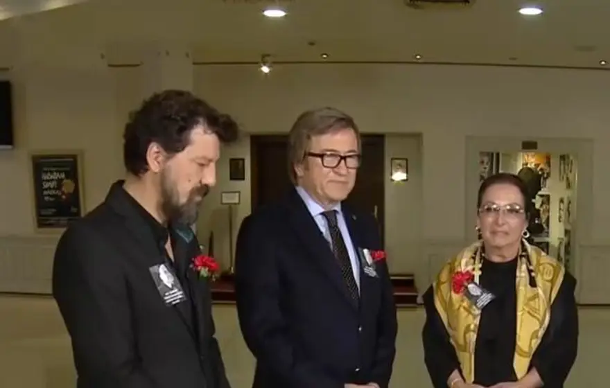 Türker İnanoğlu'na veda: Duayen sinemacı son yolculuğuna uğurlandı 24