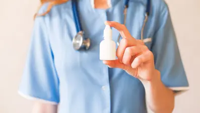 Omicron'a karşı burun spreyi geliştirildi: 8 saat boyunca corona virüsü etkisiz hale getiriyor