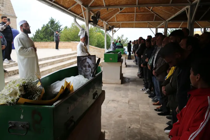 AİLE DEPREMDEN SONRA İSTANBUL’A TAŞINMIŞ 3