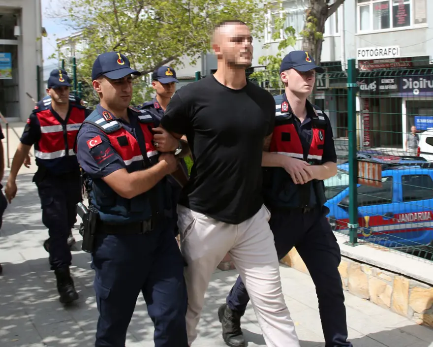 Arkadaşların araba kavgası cinayetle bitti 5