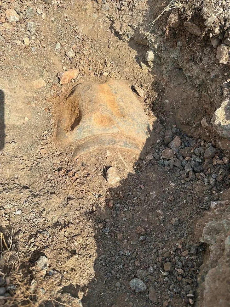 Yol kenarına tuzaklanmış: 80 kilo patlayıcı imha edildi 3