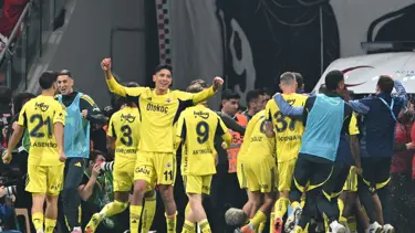 Fenerbahçe'nin galibiyet serisi Beşiktaş derbisiyle devam etti
