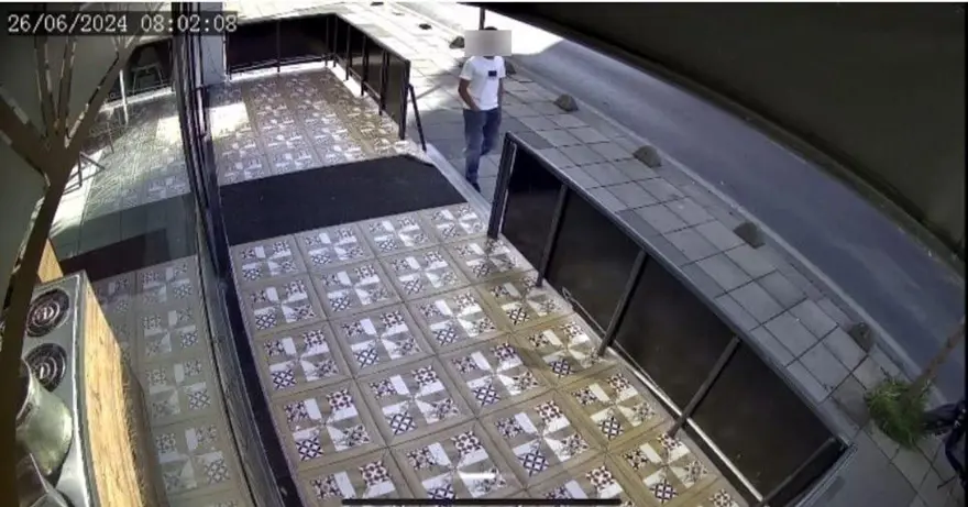 Öldürülen lise müdür yardımcısı son yolculuğuna uğurlandı 18 Öldürülen lise müdür yardımcısı son yolculuğuna uğurlandı 18