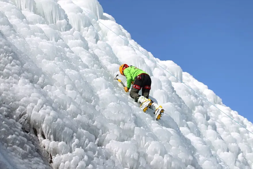 Palandöken'deki yapay buz parkı adrenalin tutkunlarını bekliyor 9