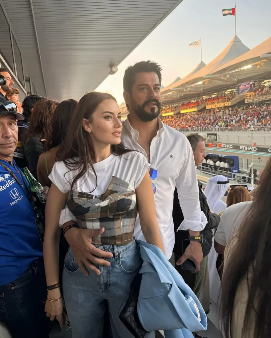Fahriye Evcen ile Burak Özçivit, Formula 1 yarışları için Abu Dabi'de 2