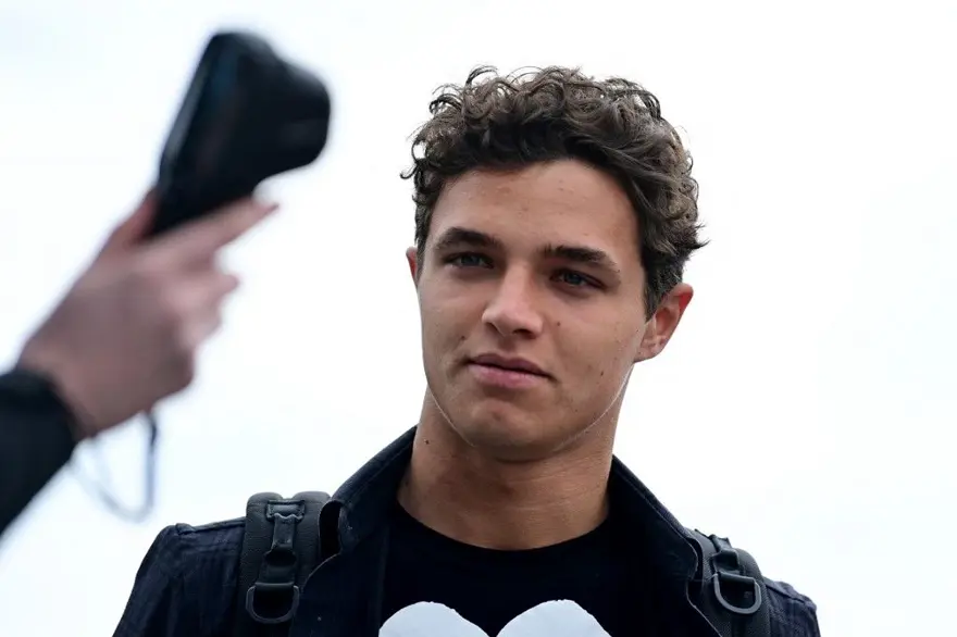 Formula 1 pilotu Lando Norris'in saati çalındı 2