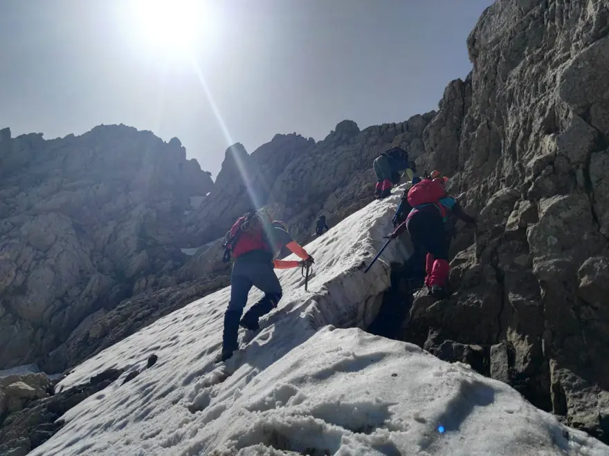 Bayramda 4 bin 135 rakımlı Cilo-Sat Dağları'na tırmandılar 12