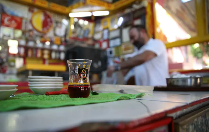 Manisa'da ilginç kahvehane! Galatasaray'ı eleştirmek, Fenerbahçe'yi övmek yasak 4