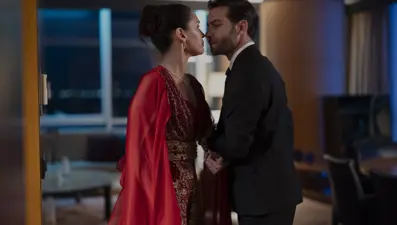 Sahipsizler'de Azize'ye kına gecesi