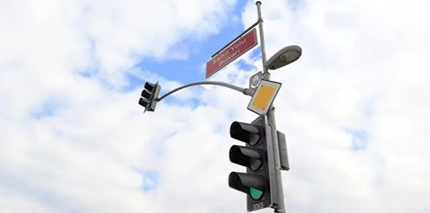 KIRMIZI IŞIK DÜZENLEMESİ 18 KIRMIZI IŞIK DÜZENLEMESİ 18