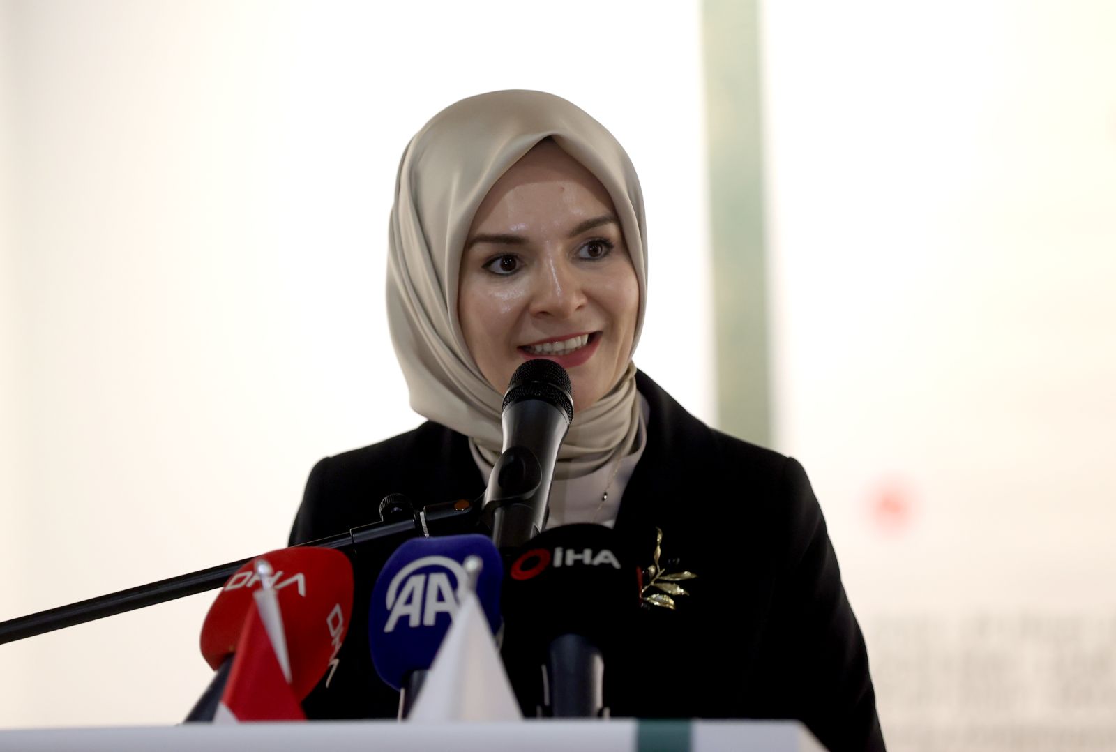 Bakan Göktaş: Hedefimiz kadınların kariyer fırsatlarını artırmak