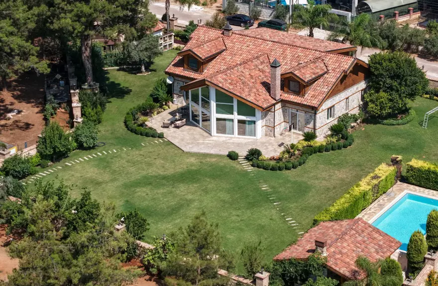 Aslandan sonra şimdi de ceylan alarmı! Antalya'da firari yavru ceylan aranıyor 1