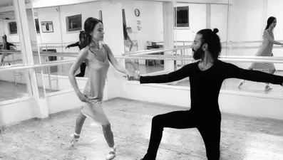 Balerinin beynindeki tehlike, sahne stresi sanıldı (AVM nedir?)