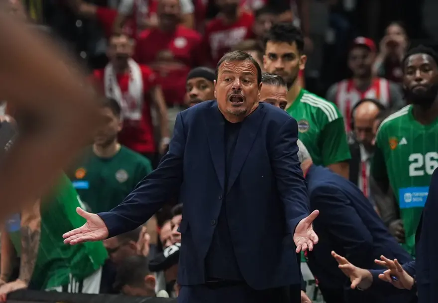 Fenerbahçe'nin Panathinaikos'u elemesi, hedef tahtasına Ergin Ataman'ı çekti: "Benzeri görülmedi!" 1