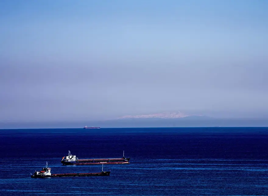 Tekirdağ'dan Uludağ'ın karlı zirveleri görüntülendi 