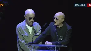 Mazhar ve Fuat'tan Özkan Uğur'a duygusal veda: Ele güne karşı yapayalnız böyle de olmaz ki