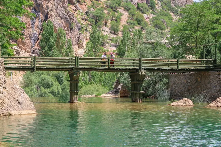 Konya'da doğaseverlerin uğrak noktası: Çetmi Şelalesi 3