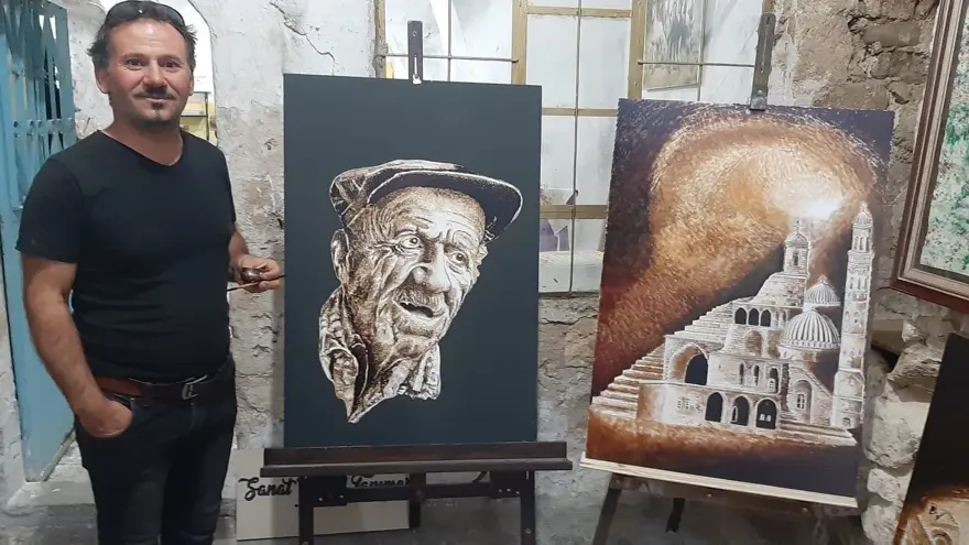 Ziftten yaptığı tablolar görenleri hayran bırakıyor 2