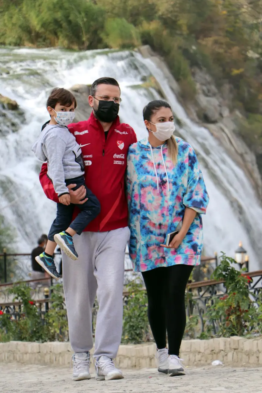 Türkiye'nin en büyüğü 'Tortum Şelalesi' artık 24 saat gezilebiliyor 9