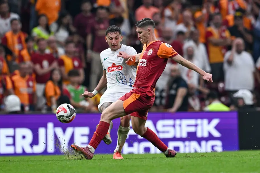 Galatasaray-Çaykur Rizespor maçının tartışmalı pozisyonları: Eski hakemler yorumladı 6
