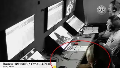 Dünya futbolunda büyük skandal: Hakem, VAR odasında canlı bahis yaptı