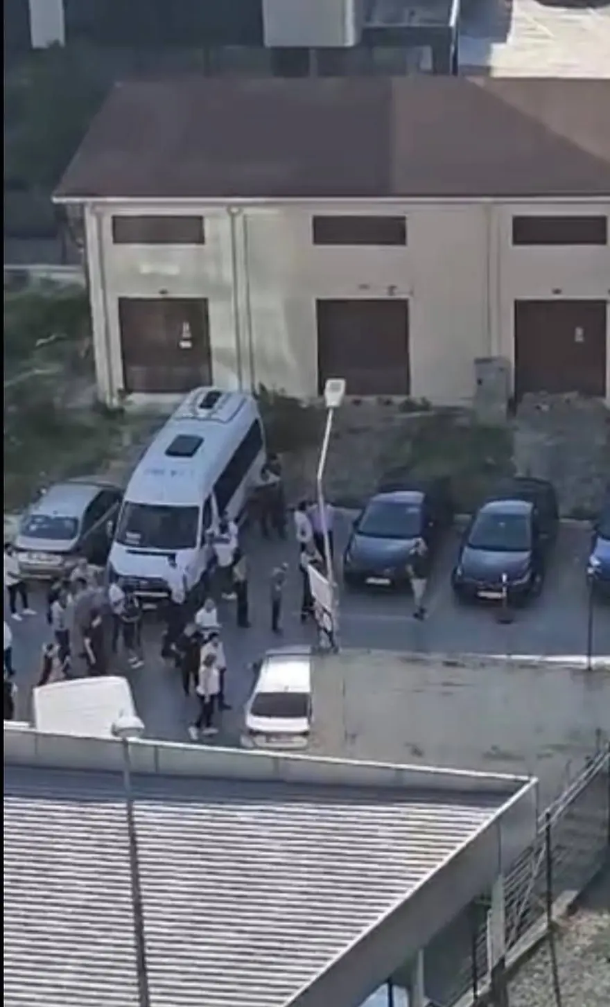 Sokak ortasında yüksek ses kavgası: Kurşunlar havada uçuştu 3