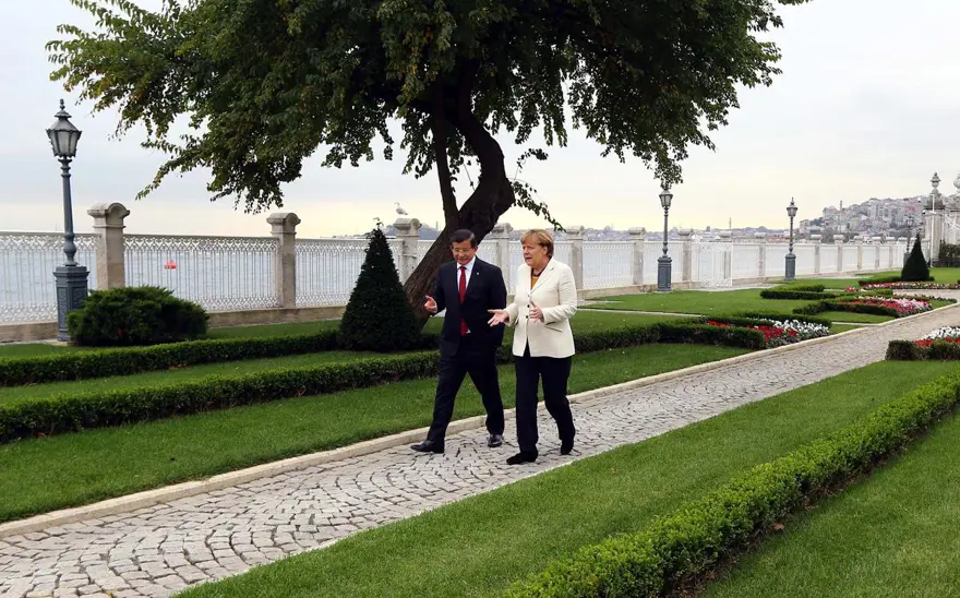 Merkel'den Davutoğlu'na Atatürk sorusu 6 Merkel'den Davutoğlu'na Atatürk sorusu 6