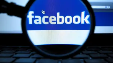 Facebook'ta beğenip fuhuşa zorladılar