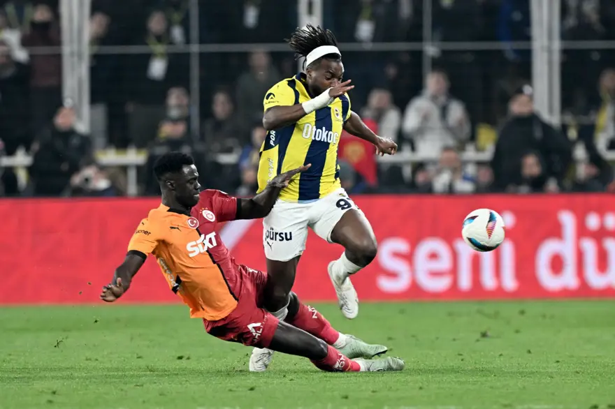 Fenerbahçe'de yaprak dökümü başlıyor: "11 isme teşekkür edilecek, 5 yıldız iyi teklife gönderilecek" 1