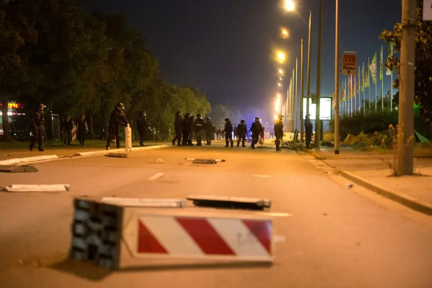 Almanya'da aşırı sağcılar yine mültecileri hedef aldı 7