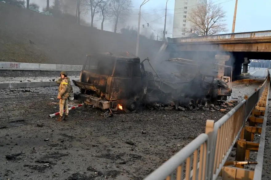 Rusya'nın saldırısının 3. gününde Ukrayna'dan fotoğraflar 9