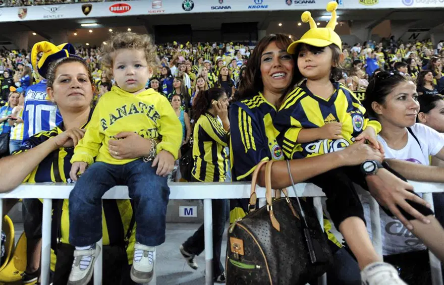 Saracoğlu'nda özel gösterim! 10
