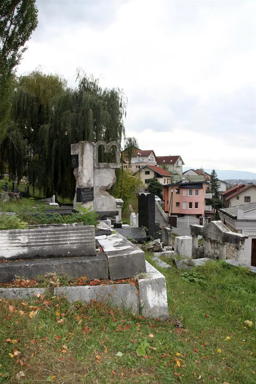 Bosna hâlâ savaşı yaşıyor 40