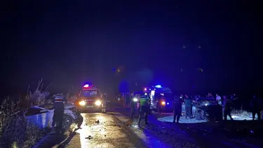 Balıkesir'de feci kaza: 3 ölü, 6 yaralı