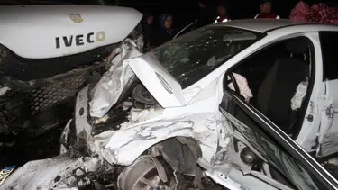 Konya'da 3 araç birbirine girdi: Ölü ve yaralılar var