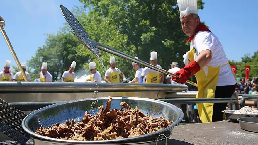 Uluslararası Portakal Çiçeği Karnavalı ile Bando ve Tava Ciğer Festivali'ne corona virüs engeli 4