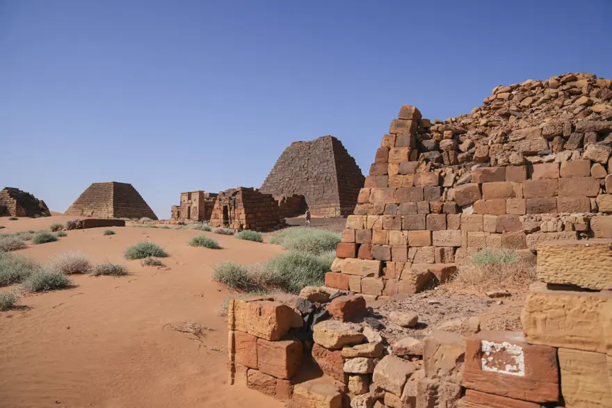 2 bin yıllık Meravi piramitleri çatışmalara rağmen ayakta: Tarihe ışık tutuyor 1