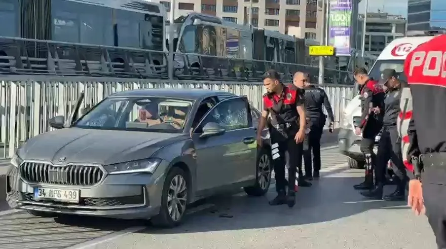 ARACI KURŞUN YAĞMURUNA TUTULDU 1