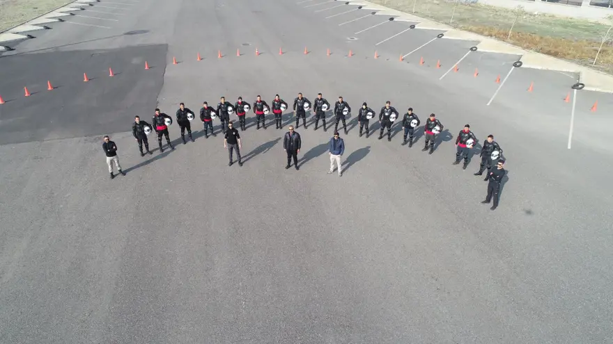 Yunusların zorlu eğitimi 12