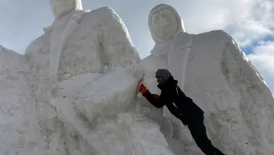 Sarıkamış şehitlerini anmak için heykeller yapılıyor