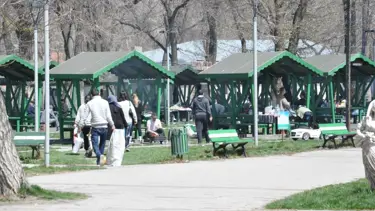 Kars’ta mesire alanları doldu